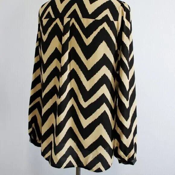 Zac & Rachel Long Sleeve Blouse Chevron Print in S Tie Front V Neck - Picture 5 of 8